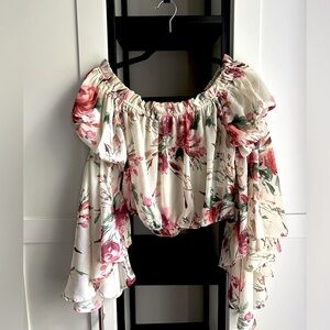 Ivory/flower print off the shoulder crop top. By UPS & Downs size L.